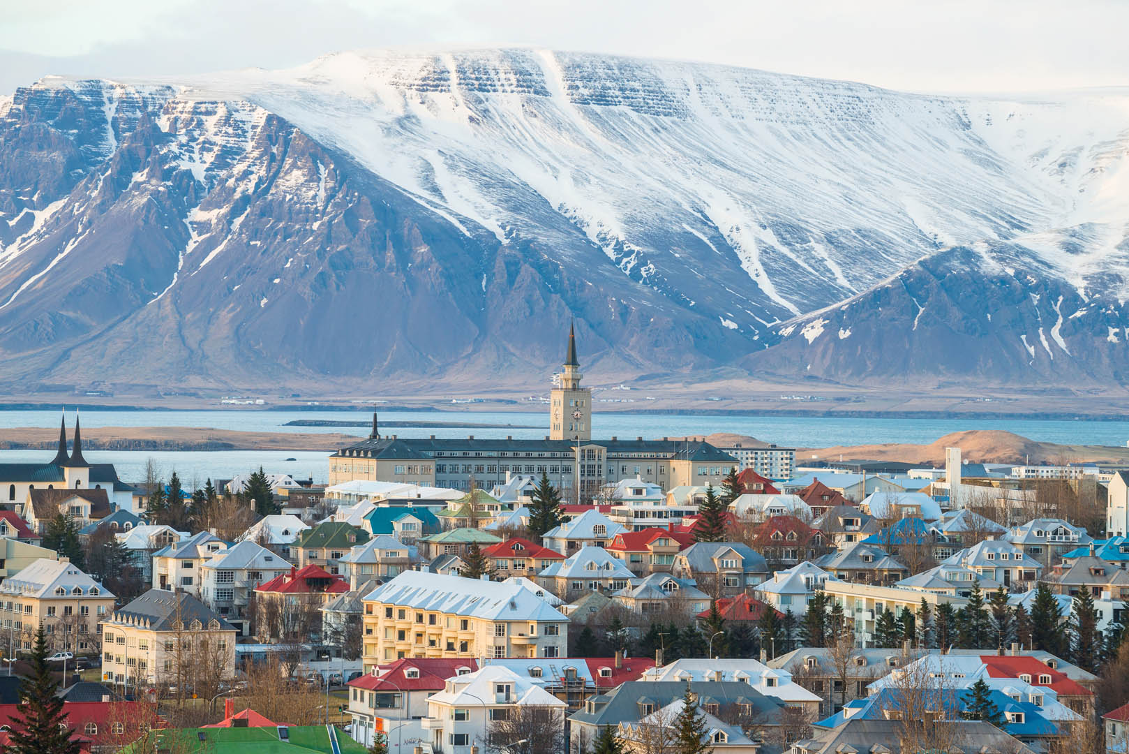 Reykjavik. Рейкьявик столица Исландии. Рейкьявик столица достопримечательности. Исландия Рик Явик. Исландия столица Рейкьявик достопримечательности.